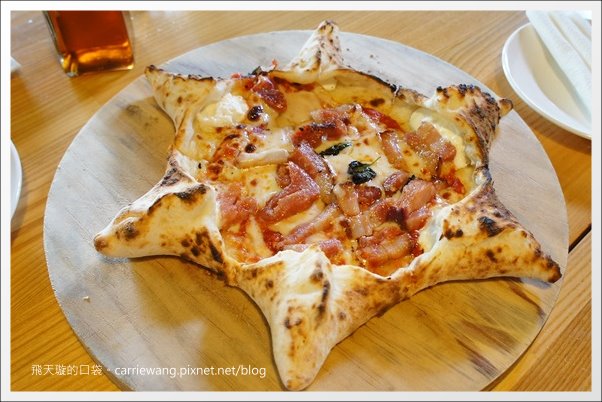 【台中義大利麵】鏟子義大利餐廳。可愛的派大星披薩很好吃! @飛天璇的口袋
