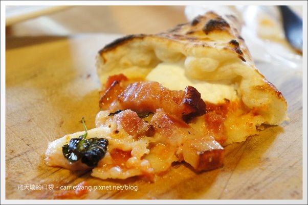 【台中義大利麵】鏟子義大利餐廳。可愛的派大星披薩很好吃! @飛天璇的口袋