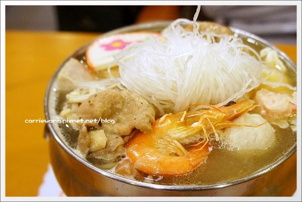 【台中一中商圈】偈亭泡菜鍋。價格便宜、料多爆滿,從學生時代吃到現在 @飛天璇的口袋