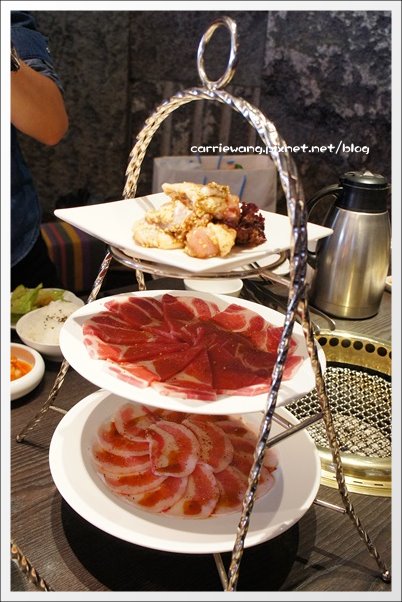 屋馬園邸店:傳說中台中最強的燒肉~ @飛天璇的口袋