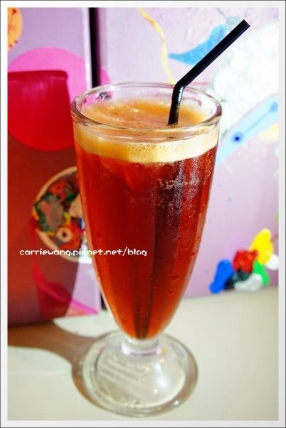 【台中泰式餐廳】How Thai.好泰。How Place姐妹店,裝潢很潮,餐點很平價 @飛天璇的口袋