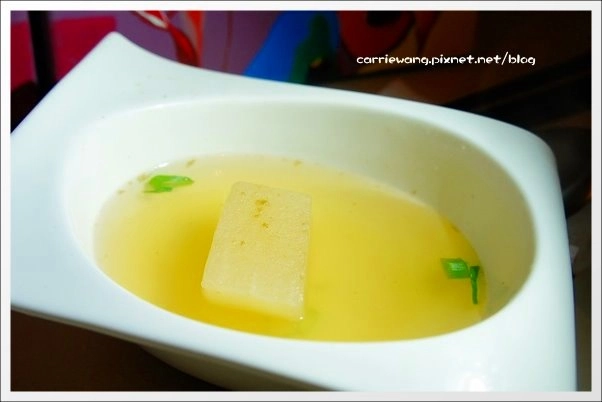 【台中泰式餐廳】How Thai.好泰。How Place姐妹店,裝潢很潮,餐點很平價 @飛天璇的口袋