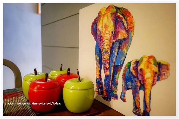 【台中泰式餐廳】How Thai.好泰。How Place姐妹店,裝潢很潮,餐點很平價 @飛天璇的口袋