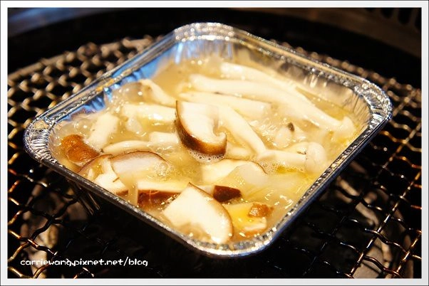 【台中燒肉推薦】牧島燒肉專門店。如同品嚐法式料理一般的幸福美食饗宴 @飛天璇的口袋