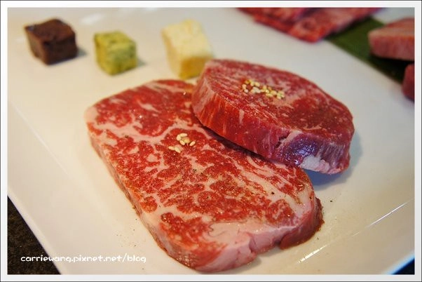 【台中燒肉推薦】牧島燒肉專門店。如同品嚐法式料理一般的幸福美食饗宴 @飛天璇的口袋