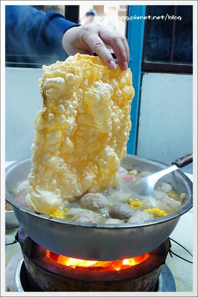 【台中中區】汕頭牛肉劉沙茶爐專家,電子街53年的老店,炭火煮火鍋的美味 @飛天璇的口袋