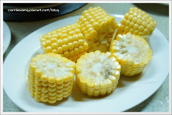 【台中中區】汕頭牛肉劉沙茶爐專家,電子街53年的老店,炭火煮火鍋的美味 @飛天璇的口袋