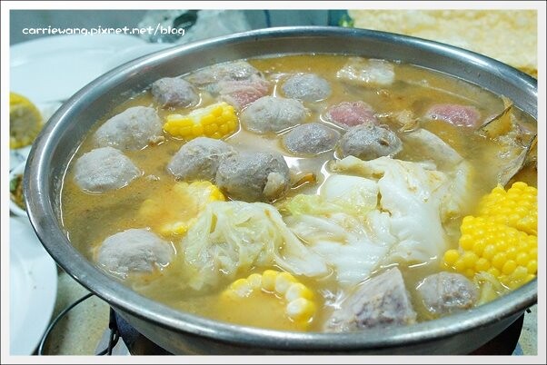 【台中中區】汕頭牛肉劉沙茶爐專家,電子街53年的老店,炭火煮火鍋的美味 @飛天璇的口袋