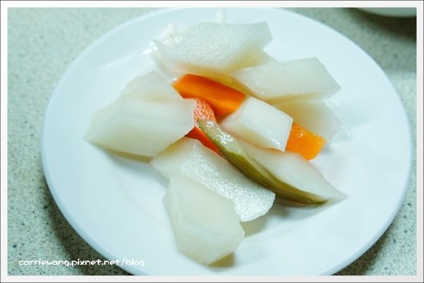 【台中中區】汕頭牛肉劉沙茶爐專家,電子街53年的老店,炭火煮火鍋的美味 @飛天璇的口袋