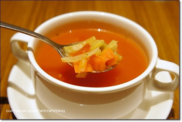 台中北區|CoCo壹番屋咖哩 中友百貨B3.日本來開的咖哩專賣店,兒童餐CP值高還送扭蛋 @飛天璇的口袋