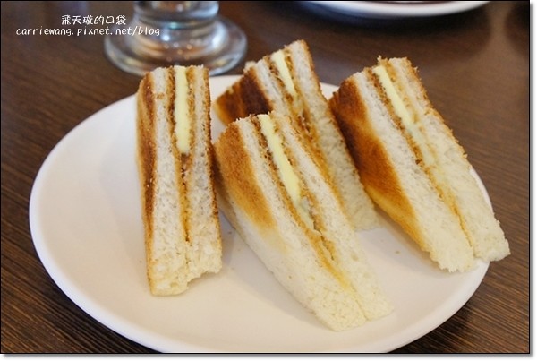 【台中異國料理】薩藍馬來西亞料理(原:新萬利肉骨茶餐廳)。不用出國就可以吃到道地的南洋料理 @飛天璇的口袋