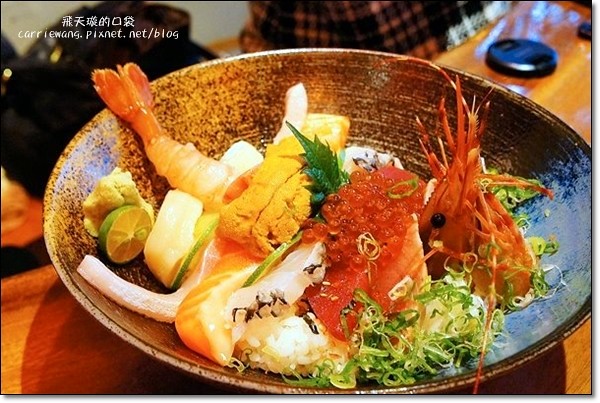 【台中日式餐廳】隱し藏丼飯達人@市政店。丼飯表現不俗,價格也合理 @飛天璇的口袋