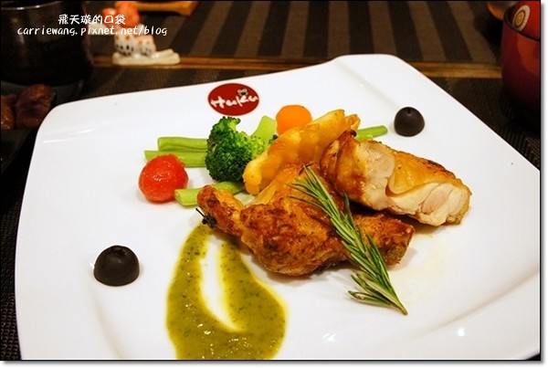 【台中日式餐廳】Huku幸福食尚創作料理。海鮮牛肉丼超澎派,吃了果真會幸福… @飛天璇的口袋