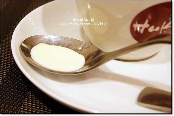 【台中日式餐廳】Huku幸福食尚創作料理。海鮮牛肉丼超澎派,吃了果真會幸福… @飛天璇的口袋