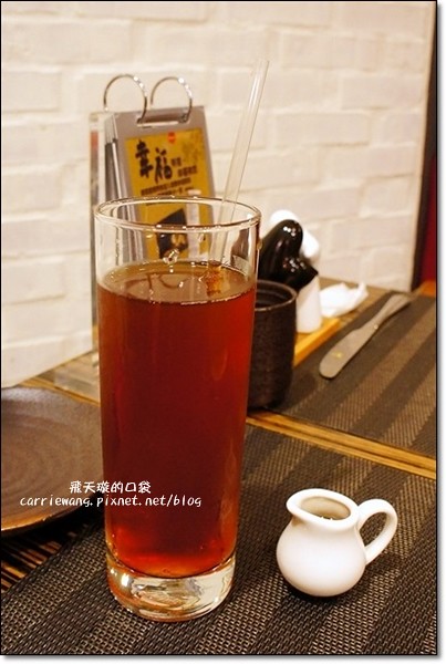 【台中日式餐廳】Huku幸福食尚創作料理。海鮮牛肉丼超澎派,吃了果真會幸福… @飛天璇的口袋