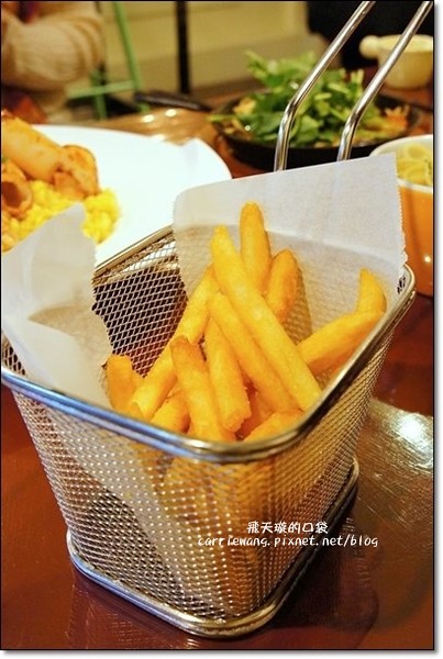 【台中餐廳推薦】杯子田.Cupfoods Farm。創意時尚料理,Fusion風味做法 @飛天璇的口袋