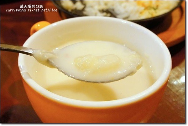 【台中餐廳推薦】杯子田.Cupfoods Farm。創意時尚料理,Fusion風味做法 @飛天璇的口袋