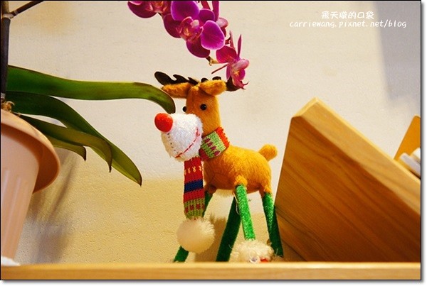 尋鹿咖啡 Caribou Café|麋鹿拉花拿鐵好卡哇伊,澎派鬆餅好吃又吸睛,才剛吃完就開始懷念 @飛天璇的口袋