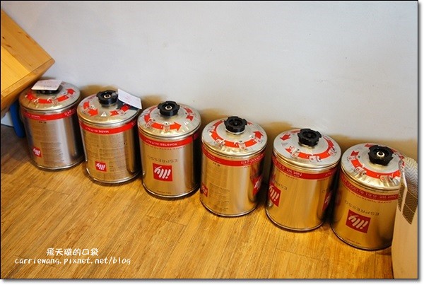 尋鹿咖啡 Caribou Café|麋鹿拉花拿鐵好卡哇伊,澎派鬆餅好吃又吸睛,才剛吃完就開始懷念 @飛天璇的口袋