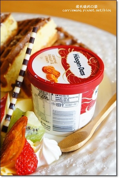 尋鹿咖啡 Caribou Café|麋鹿拉花拿鐵好卡哇伊,澎派鬆餅好吃又吸睛,才剛吃完就開始懷念 @飛天璇的口袋