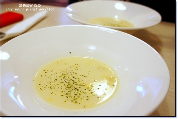 【台中義大利麵】小慢慢義大利麵。中興大學商圈平價、CP值很高的餐廳推薦 @飛天璇的口袋