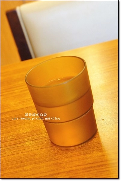 【台中拉麵推薦】赤坂拉麵。日本電視冠軍拉麵,肋排真是太威了,口味還可以客製化 @飛天璇的口袋