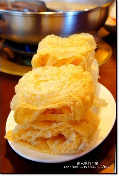 【台中火鍋餐廳】十八梯麻辣鍋。不麻不辣的麻辣火鍋,聽說羅非魚鍋是最推薦的? @飛天璇的口袋