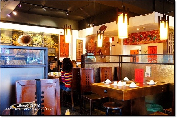 【台中火鍋餐廳】十八梯麻辣鍋。不麻不辣的麻辣火鍋,聽說羅非魚鍋是最推薦的? @飛天璇的口袋