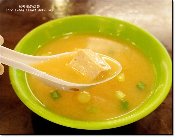 【台中小吃美食】財神爺魯肉飯@橋頭(西屯路總店)。24小時全天候都營業,小菜選擇性多 @飛天璇的口袋