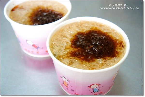 【台中第五市場】必吃小吃美食推薦導覽。味香湯圓之家+陳記蚵仔麵線+太空紅茶冰+阿義紅茶冰+鹿港嘉慶麵線糊+游記潤餅+樂群街蚵仔粥+樂群街冷凍芋 @飛天璇的口袋