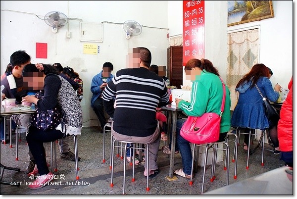 【台中第五市場】必吃小吃美食推薦導覽。味香湯圓之家+陳記蚵仔麵線+太空紅茶冰+阿義紅茶冰+鹿港嘉慶麵線糊+游記潤餅+樂群街蚵仔粥+樂群街冷凍芋 @飛天璇的口袋