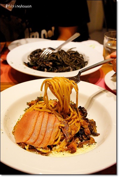 K2小蝸牛廚房。拿坡里AVPN機構認證的披薩,再訪尋找記憶中的味道 @飛天璇的口袋