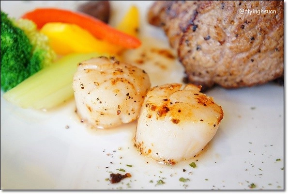 【台中牛排餐廳】日盛牛排館(日盛牛肉)。澳洲來的牛肉,很台式的牛排館 @飛天璇的口袋