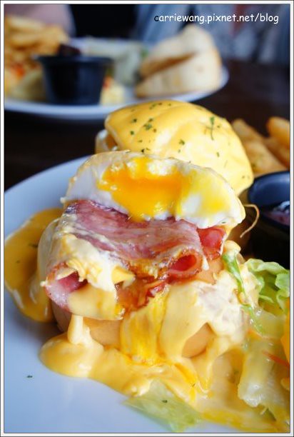 布娜飛比利時啤酒餐廳.Bravo Beer:台中車站商圈美食,早午餐賣到宵夜場 @飛天璇的口袋