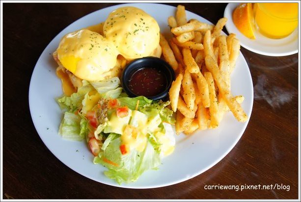 布娜飛比利時啤酒餐廳.Bravo Beer:台中車站商圈美食,早午餐賣到宵夜場 @飛天璇的口袋