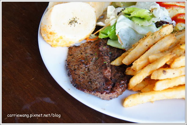 布娜飛比利時啤酒餐廳.Bravo Beer:台中車站商圈美食,早午餐賣到宵夜場 @飛天璇的口袋