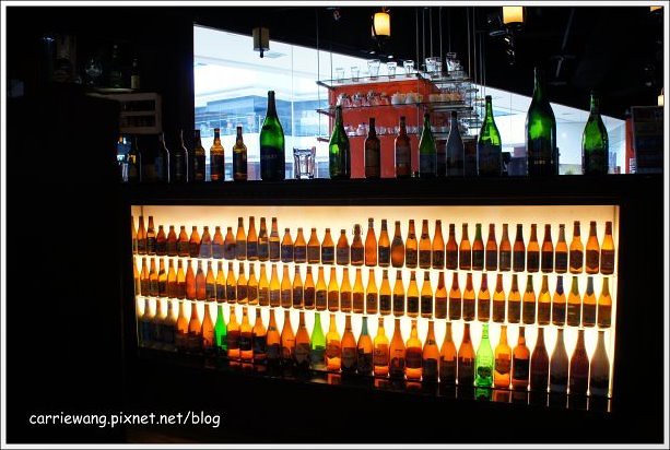 布娜飛比利時啤酒餐廳.Bravo Beer:台中車站商圈美食,早午餐賣到宵夜場 @飛天璇的口袋