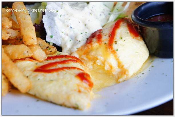 布娜飛比利時啤酒餐廳.Bravo Beer:台中車站商圈美食,早午餐賣到宵夜場 @飛天璇的口袋