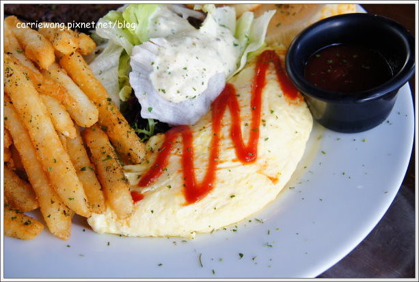 布娜飛比利時啤酒餐廳.Bravo Beer:台中車站商圈美食,早午餐賣到宵夜場 @飛天璇的口袋