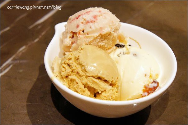 【台中百匯餐廳】金典酒店栢麗廳龍蝦吃到飽。龍蝦吃到飽真的是騙人的,因為我吃到快吐了! @飛天璇的口袋