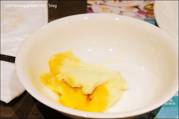 【台中百匯餐廳】金典酒店栢麗廳龍蝦吃到飽。龍蝦吃到飽真的是騙人的,因為我吃到快吐了! @飛天璇的口袋