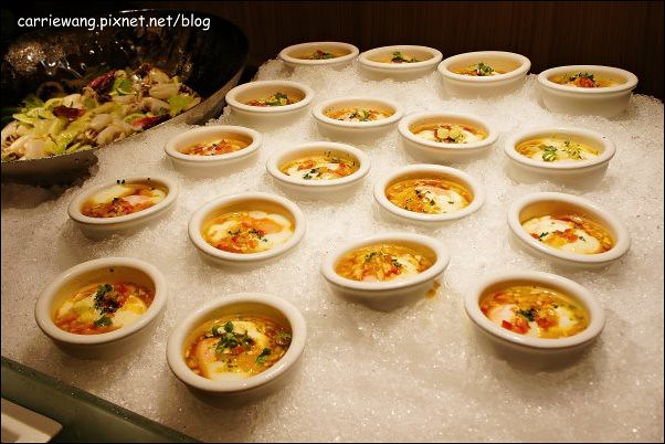 【台中百匯餐廳】金典酒店栢麗廳龍蝦吃到飽。龍蝦吃到飽真的是騙人的,因為我吃到快吐了! @飛天璇的口袋