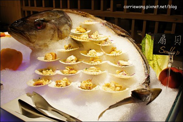 【台中百匯餐廳】金典酒店栢麗廳龍蝦吃到飽。龍蝦吃到飽真的是騙人的,因為我吃到快吐了! @飛天璇的口袋