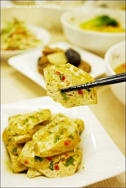 【台中麵食餐廳】天天見麵。菜單翻新,現點現做,與您重新見面… @飛天璇的口袋