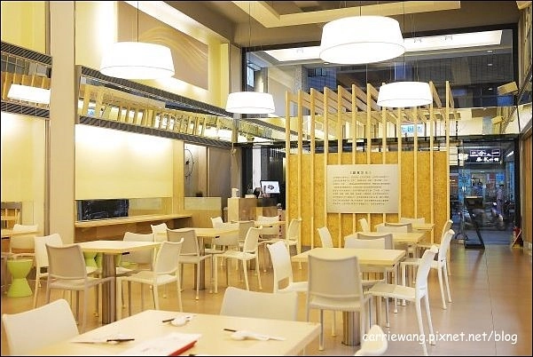 【台中麵食餐廳】天天見麵。菜單翻新,現點現做,與您重新見面… @飛天璇的口袋