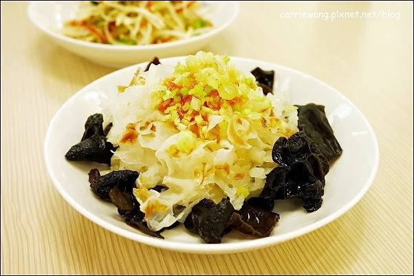 【台中麵食餐廳】天天見麵。菜單翻新,現點現做,與您重新見面… @飛天璇的口袋