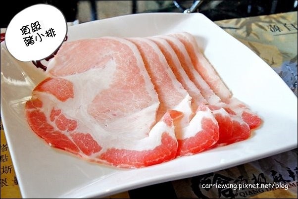 【台中火鍋推薦】嗆頂級麻辣鴛鴦火鍋。頂級帝王蟹/天使蝦/鮑魚吃到飽,翹班來吃也值得,好吃推薦! @飛天璇的口袋