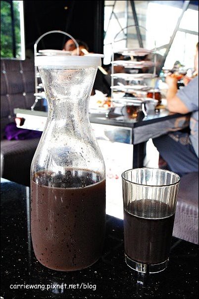 【台中火鍋推薦】嗆頂級麻辣鴛鴦火鍋。頂級帝王蟹/天使蝦/鮑魚吃到飽,翹班來吃也值得,好吃推薦! @飛天璇的口袋