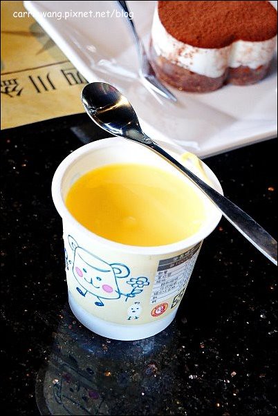 【台中火鍋推薦】嗆頂級麻辣鴛鴦火鍋。頂級帝王蟹/天使蝦/鮑魚吃到飽,翹班來吃也值得,好吃推薦! @飛天璇的口袋