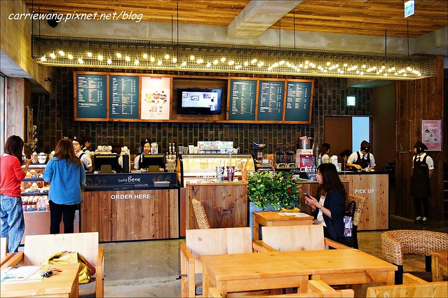 【台中下午茶】Caffé bene。韓國第一連鎖品牌咖啡館進駐台中,環境寬敞舒服,刨冰很吸睛(4/22開始試賣,5/6正式開幕) @飛天璇的口袋